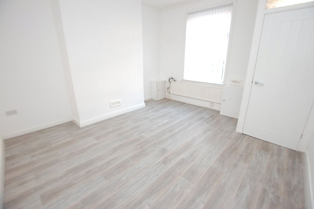 Property photo 2 of 9 Picture No. 01