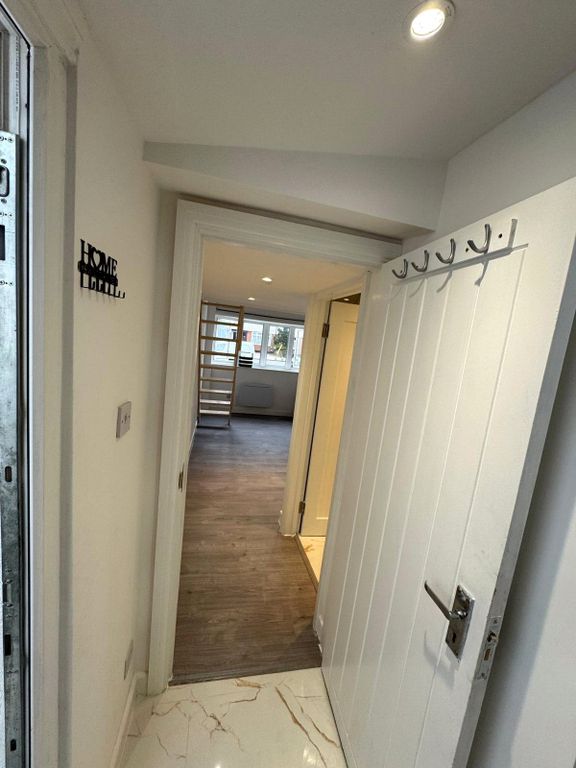 Property photo 3 of 8 Picture No. 03