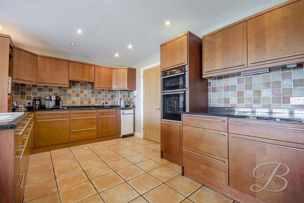 Property photo 3 of 43 Ccltd-2.Jpg