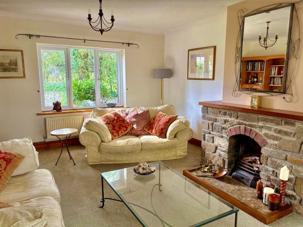 Property photo 2 of 30