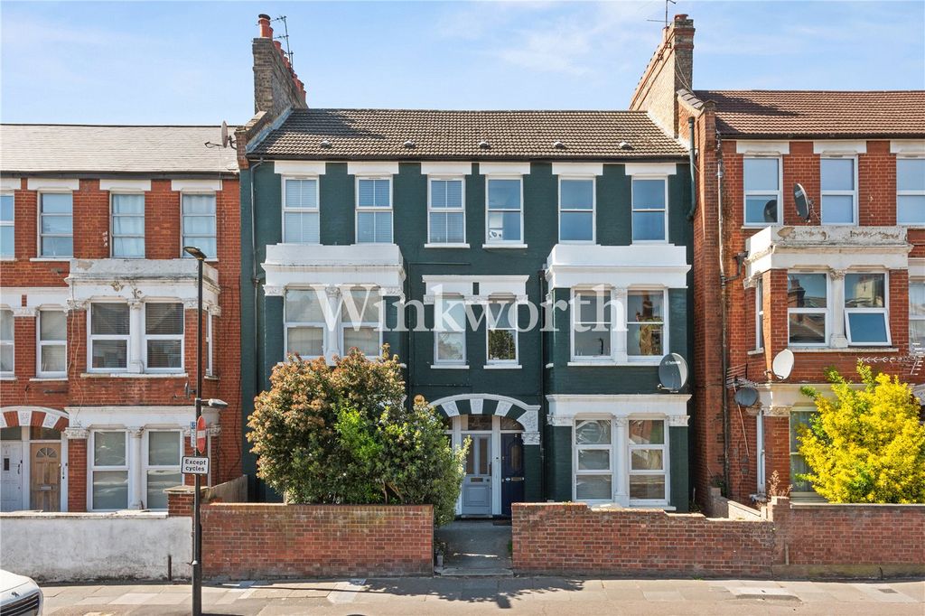 Property photo 3 of 27 Picture No. 29