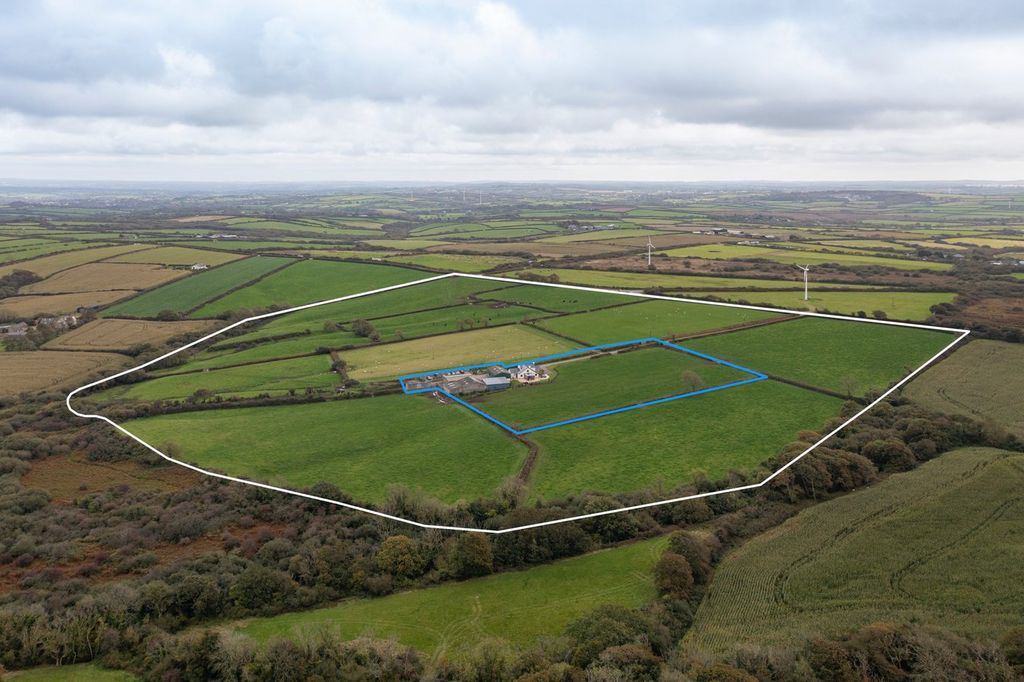 Property photo 2 of 44