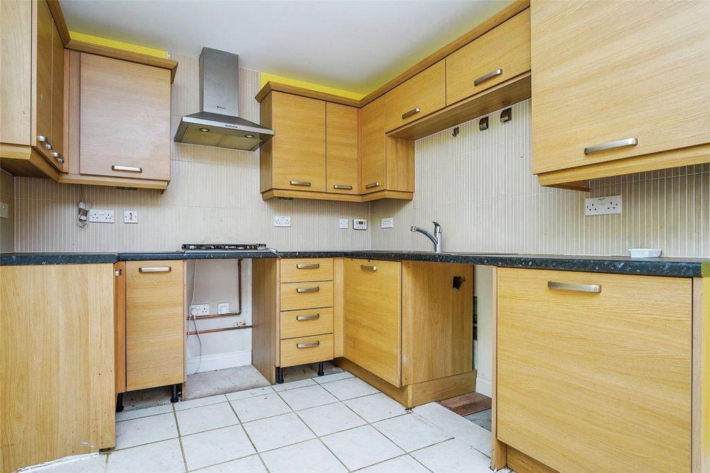 Property photo 2 of 15 Picture No. 04