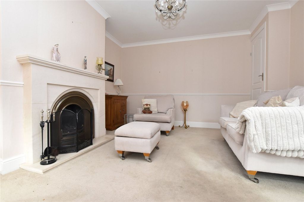 Property photo 3 of 12 Picture No. 06