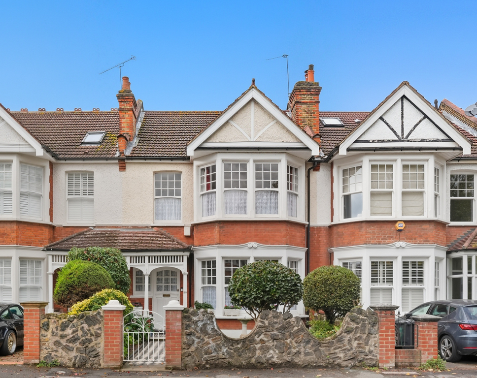 Property photo 1 of 21 Front (Exterior)