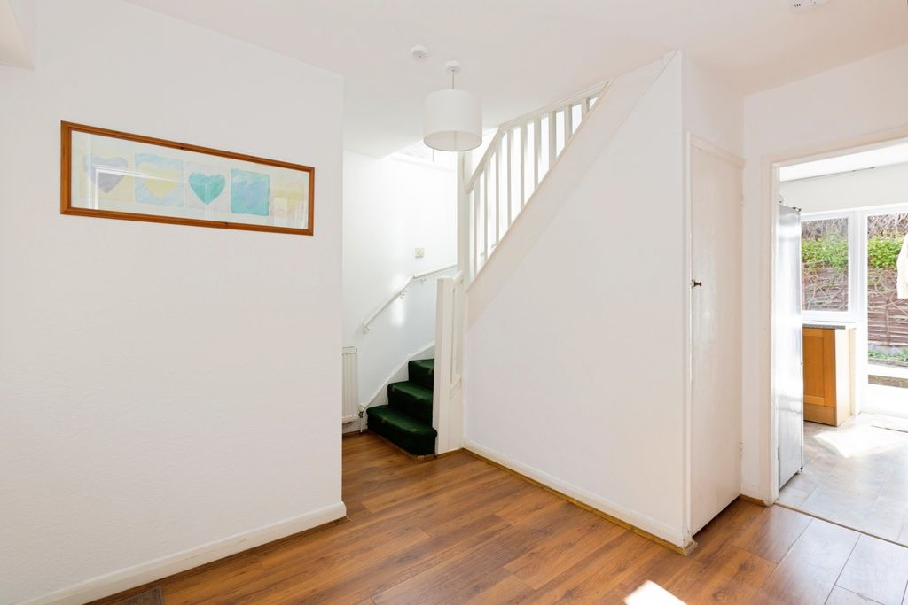 Property photo 3 of 17 Photo