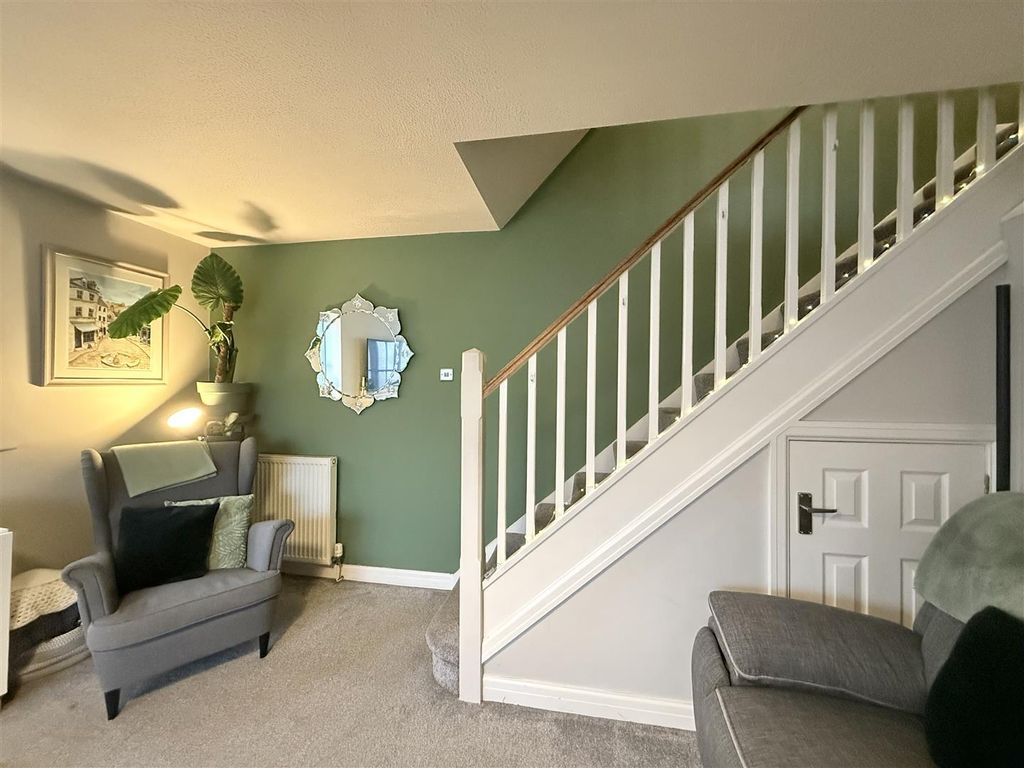 Property photo 2 of 13 Img_2382.Jpg