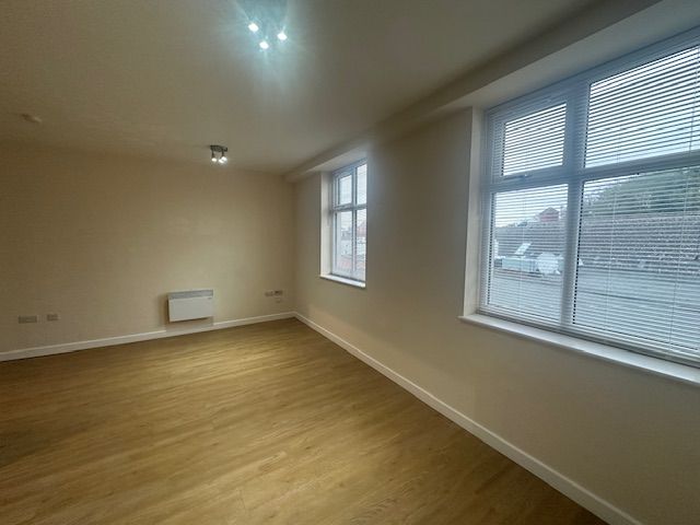 Property photo 3 of 12 Image