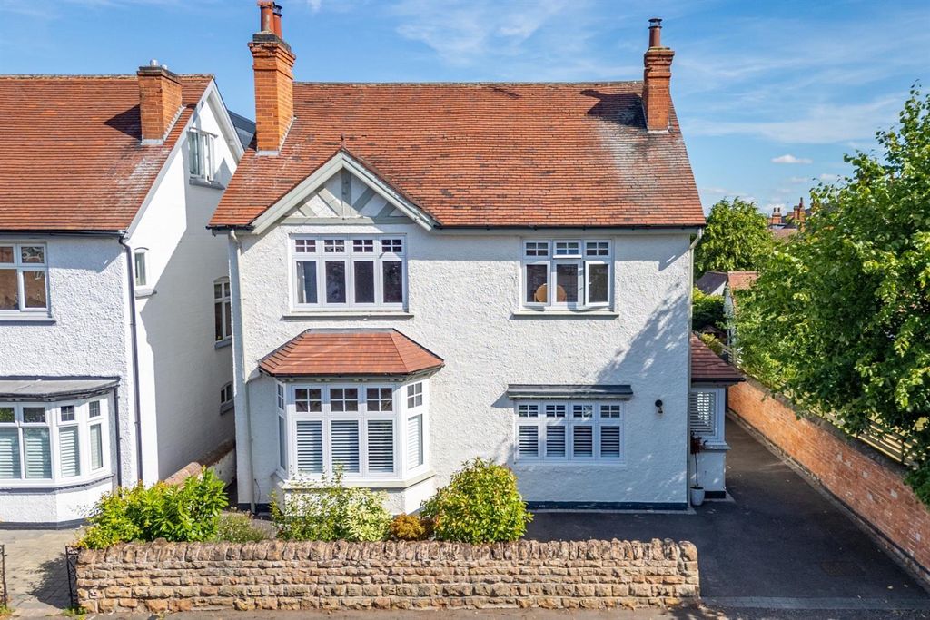 Property photo 1 of 24