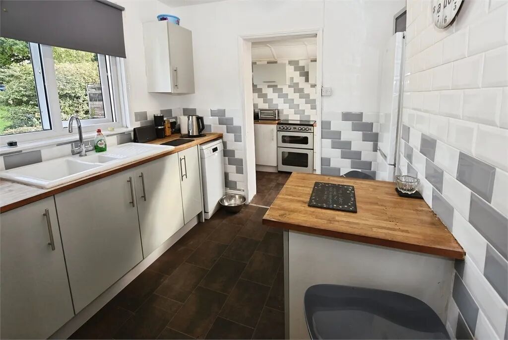 Property photo 3 of 18 Picture 3