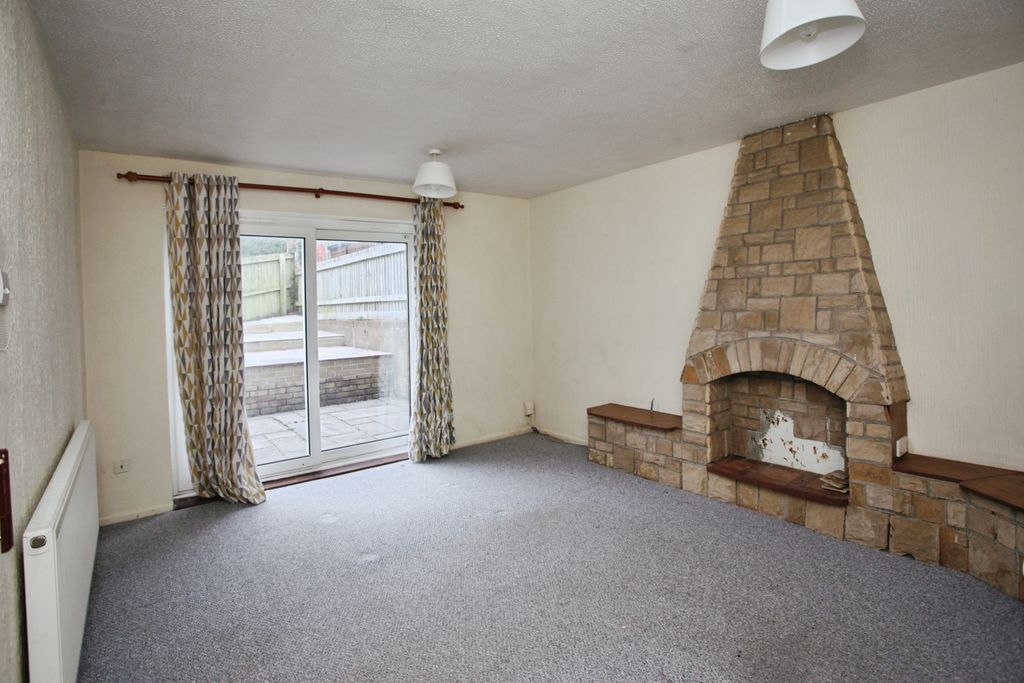 Property photo 3 of 15