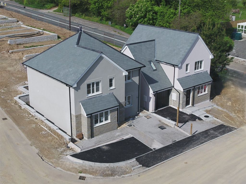 Property photo 1 of 11 Plot 5 On The Right