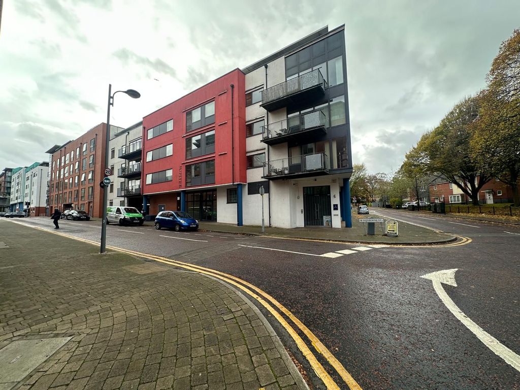 Property photo 1 of 9