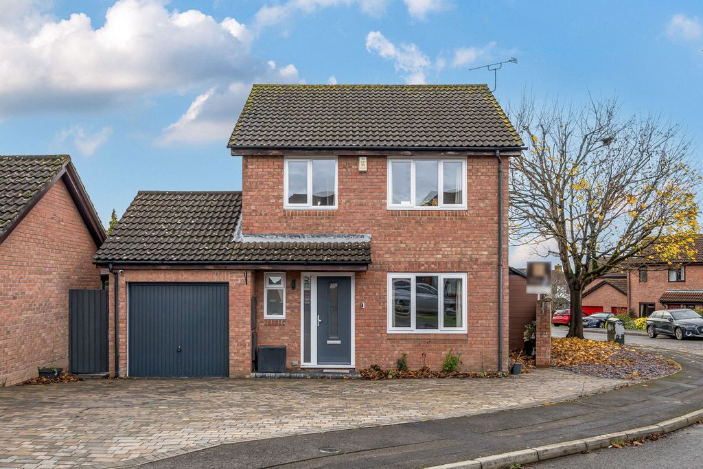 Property photo 1 of 20