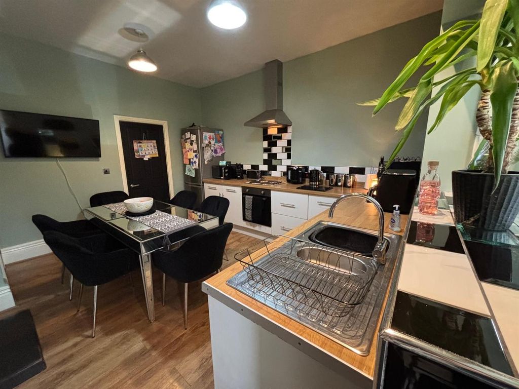 Additional image 5 of 5 bed maisonette for saleNewbegin, Hornsea HU18