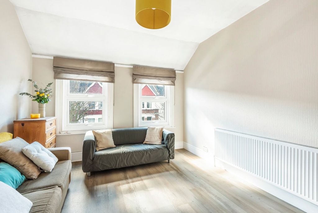 Property photo 1 of 10 Picture No. 12