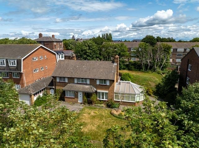 Property photo 1 of 14 Nicholas Road