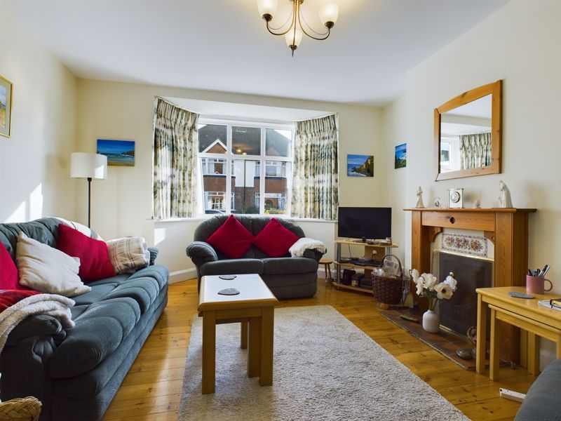 Property photo 2 of 24 Sitting Room