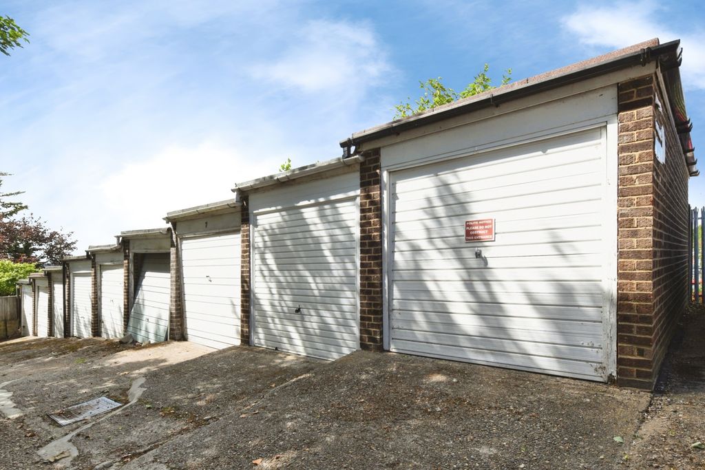 Property photo 3 of 14 Pbox-Img.Jpg