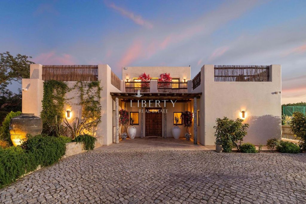 Property photo 2 of 30