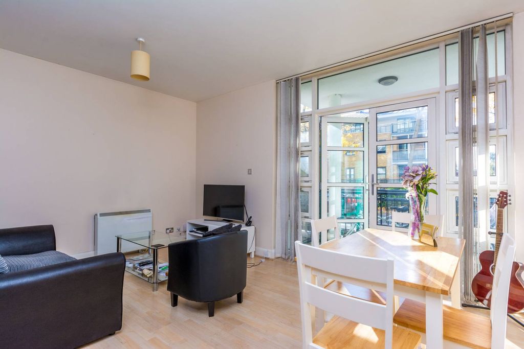 Property photo 3 of 7