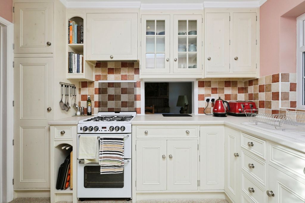 Property photo 2 of 18 Photo