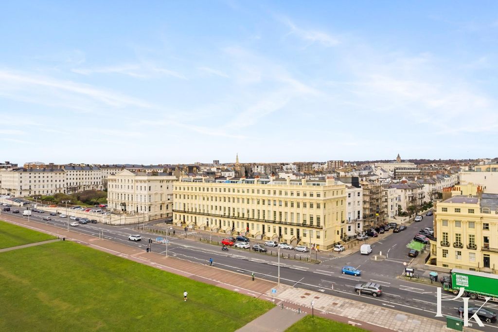 Property photo 1 of 30 Exterior