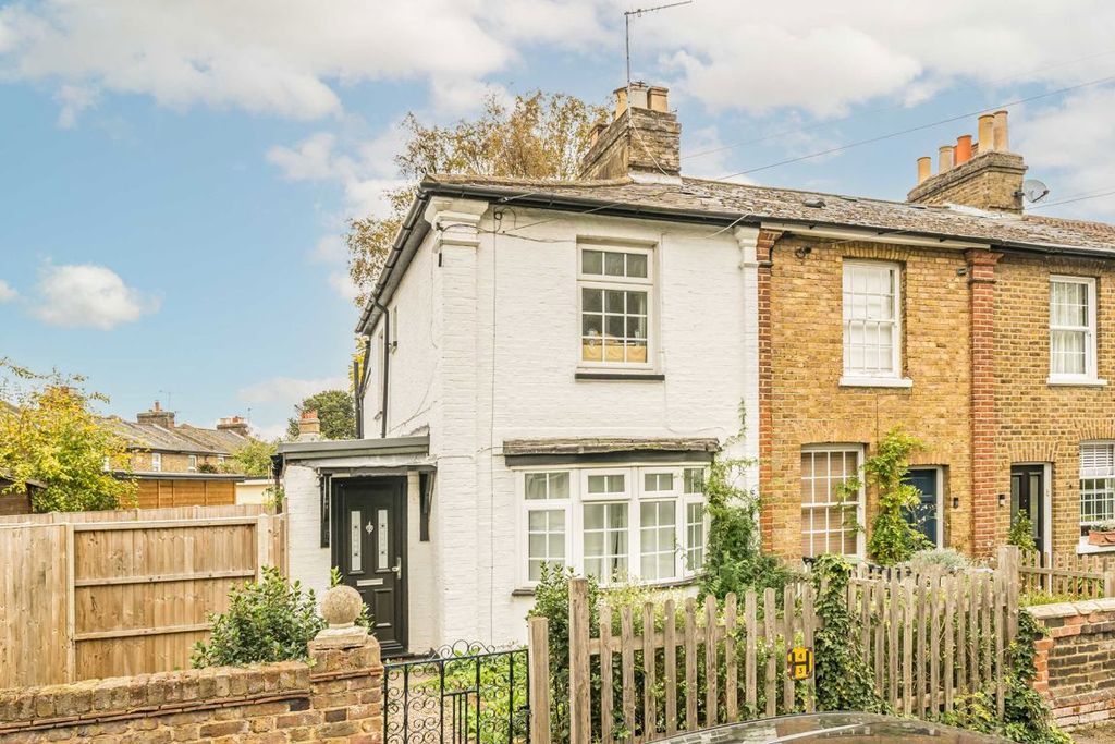 Property photo 1 of 7