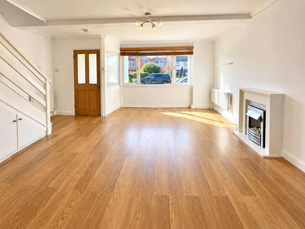 Property photo 3 of 11 Picture No. 02