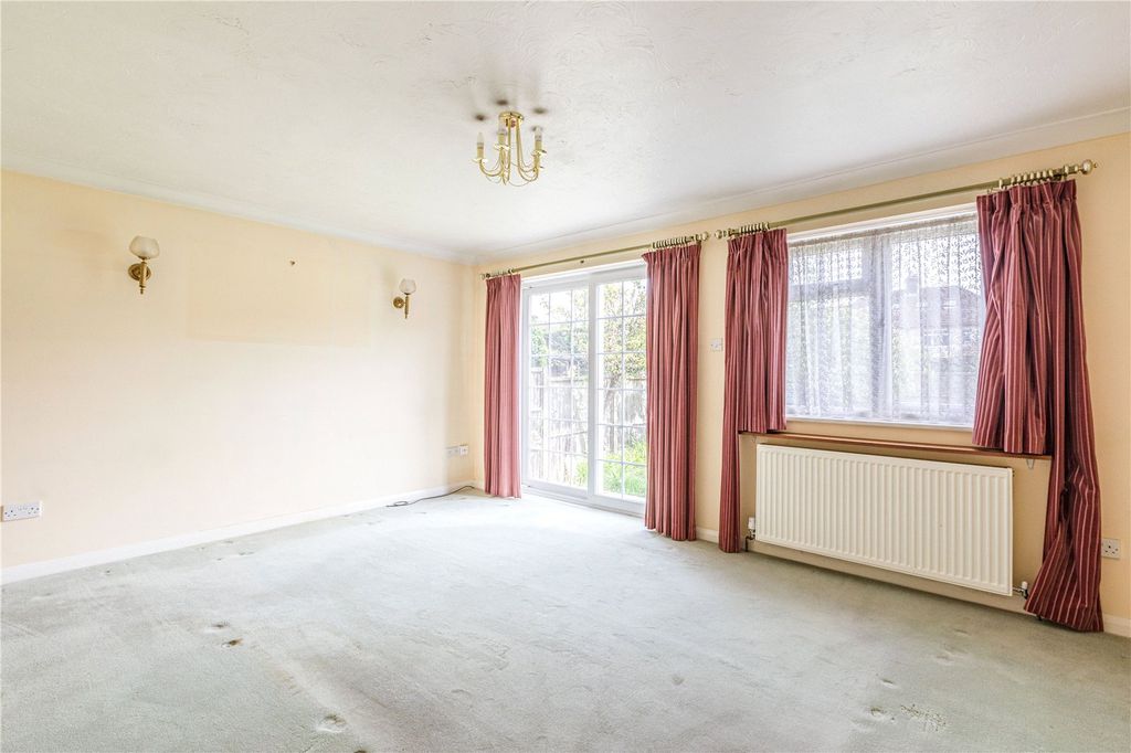 Property photo 2 of 21 Picture No. 10