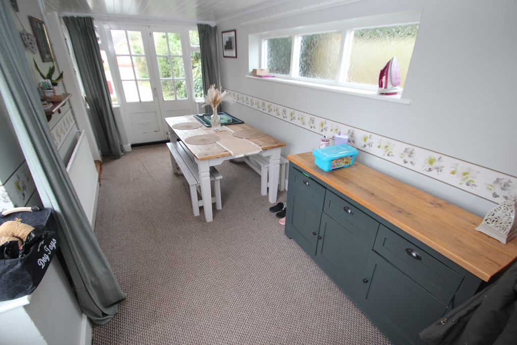 Property photo 3 of 17 Img_5759