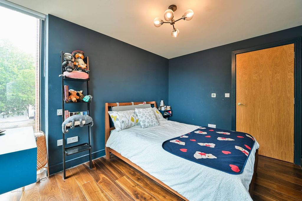 Property photo 2 of 7