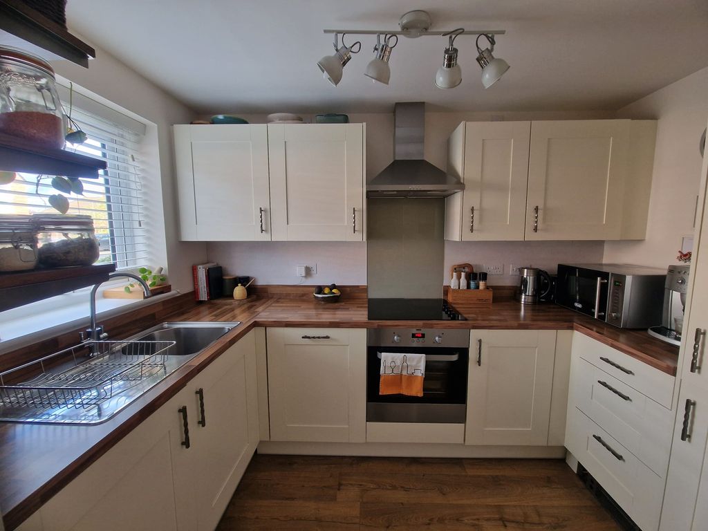 Property photo 1 of 29