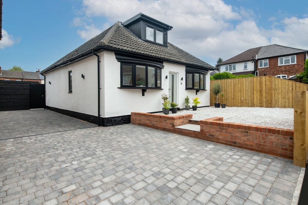Property photo 1 of 23