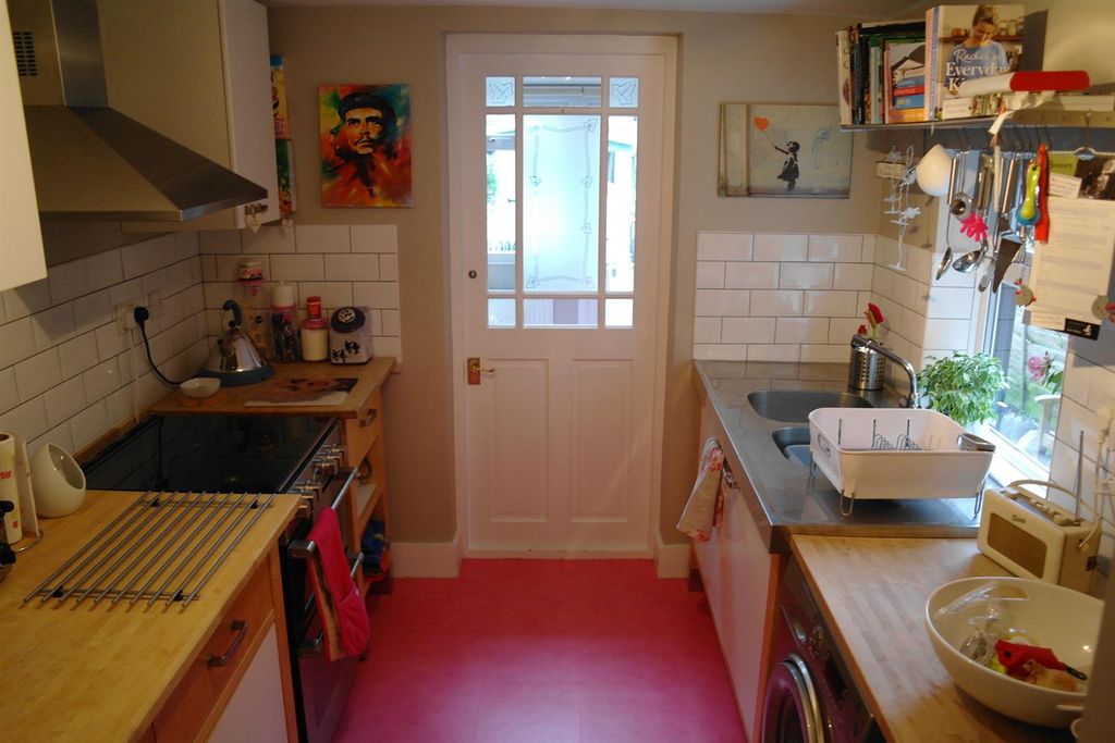 Property photo 3 of 10