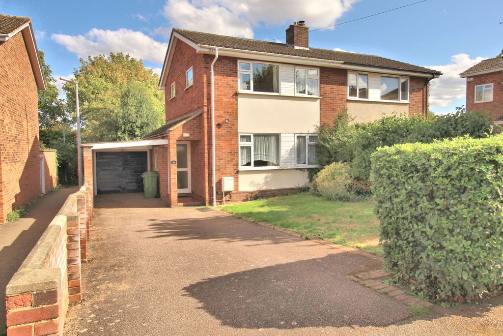 Property photo 1 of 12