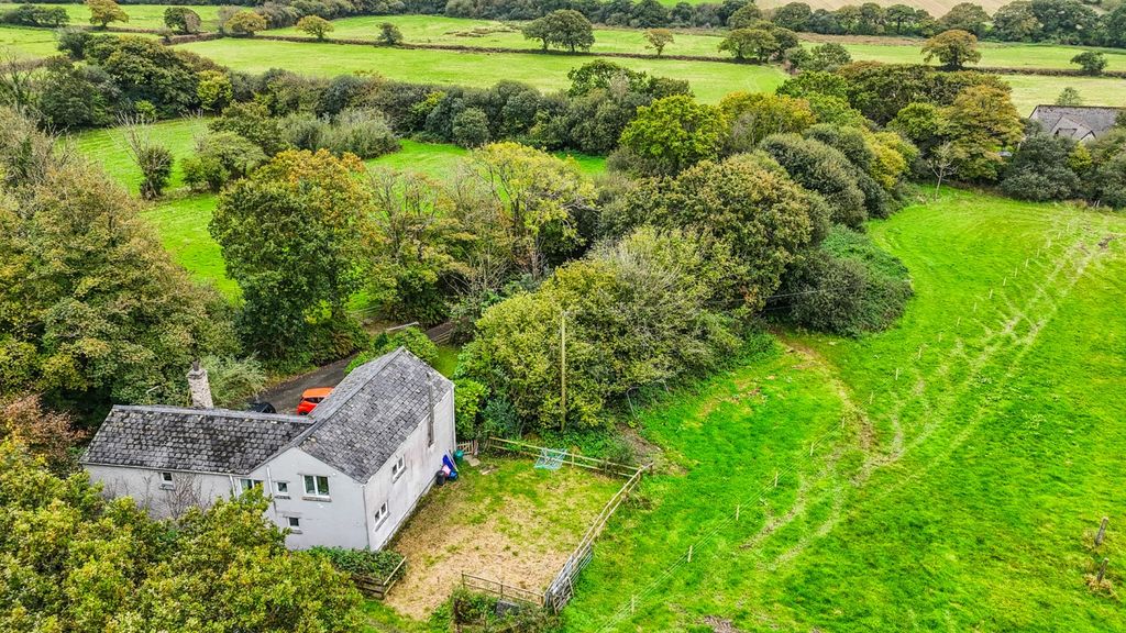 Property photo 1 of 21 Watermeadows Tps 01208 74182