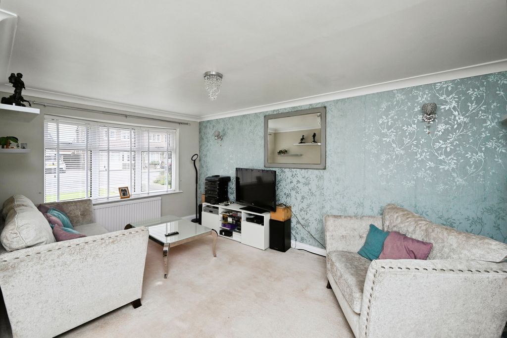 Property photo 2 of 15