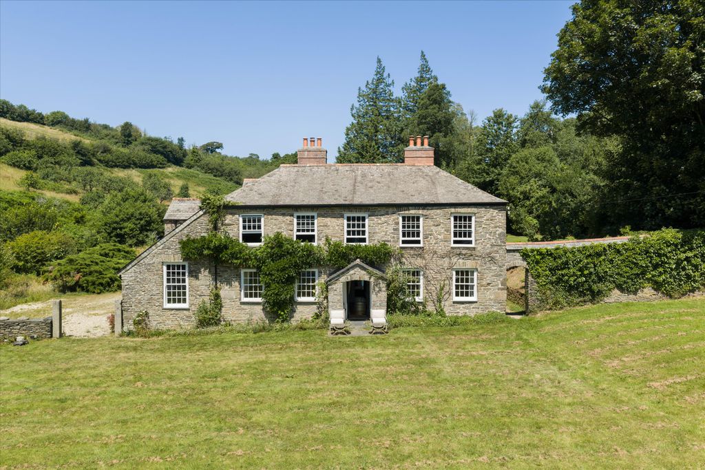 Property photo 3 of 37 Image