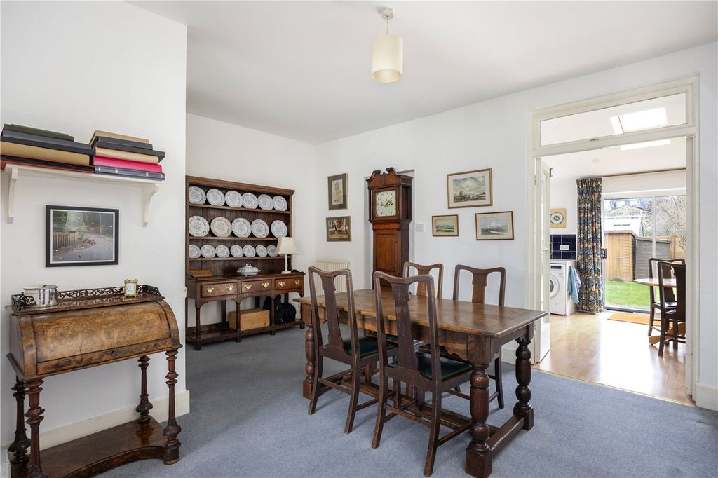 Property photo 3 of 8 Picture No. 05