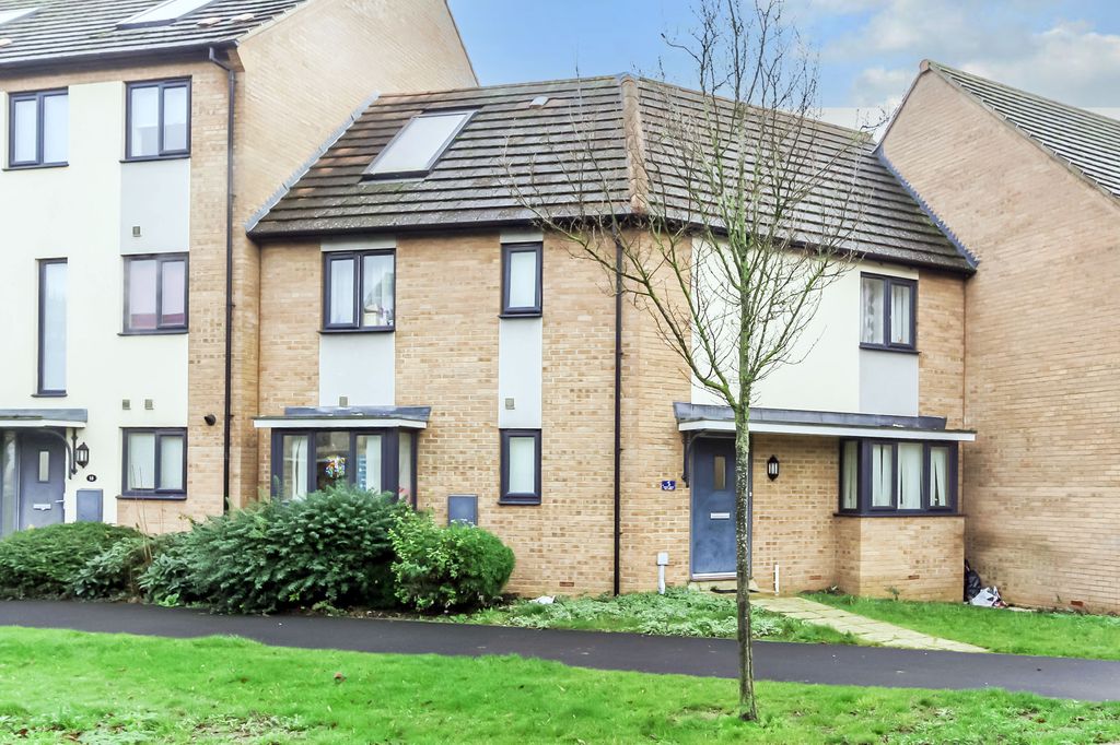 Property photo 1 of 9 Front