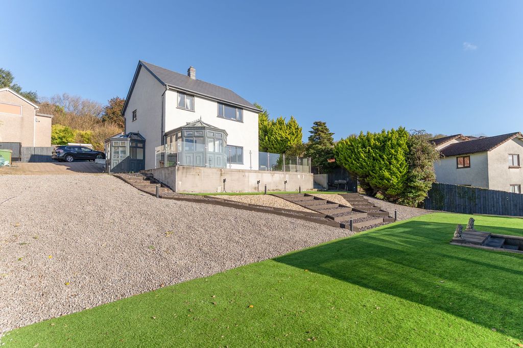 Property photo 1 of 24