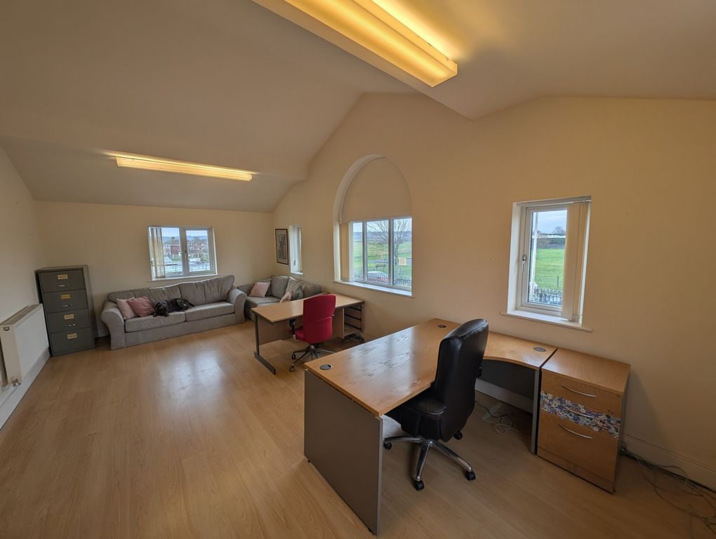 Property photo 3 of 19 Photo 3