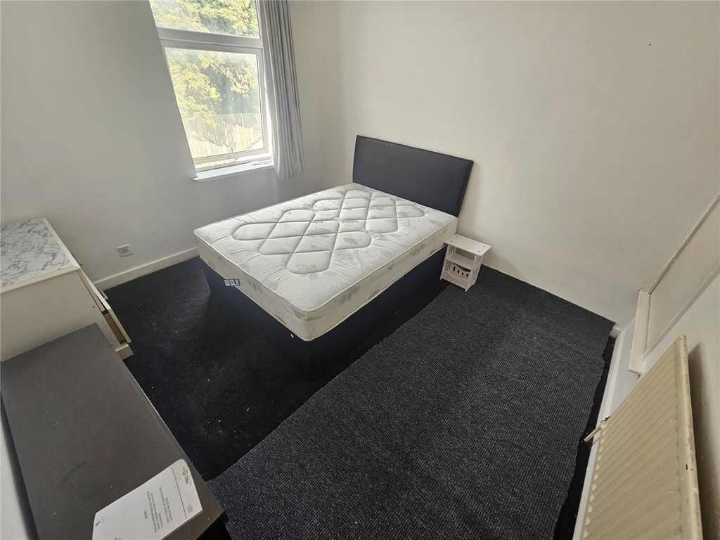 Property photo 3 of 11 Picture No. 08