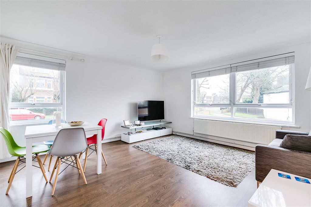 Property photo 1 of 6