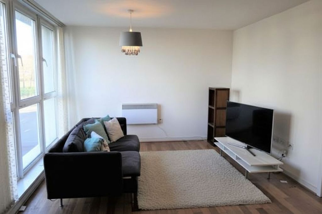 Property photo 3 of 9