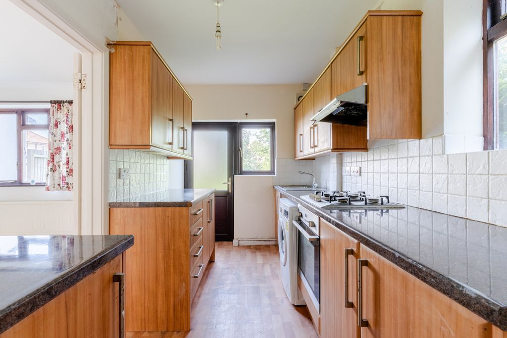 Property photo 2 of 18 2
