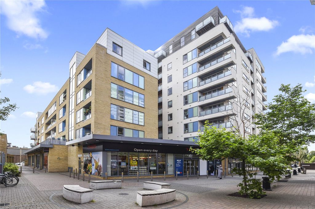 Property photo 1 of 9 Exterior