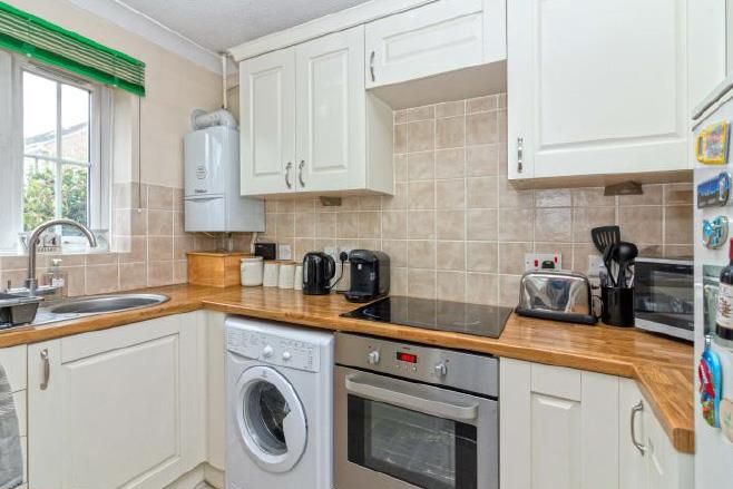 Property photo 2 of 7 Kitchen.Jpg