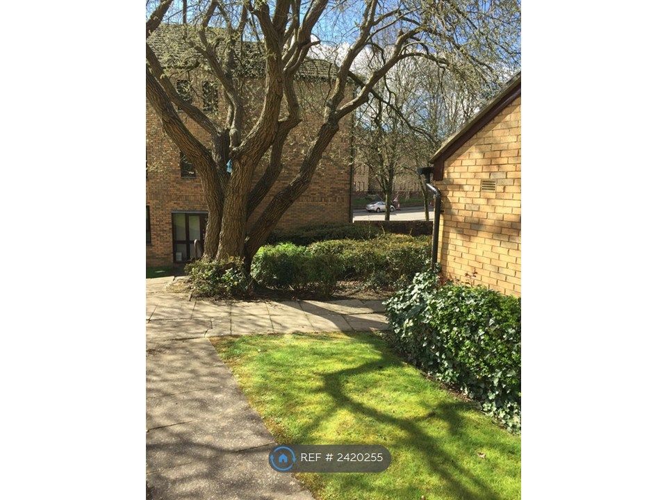 Property photo 1 of 15 Shared Garden 2